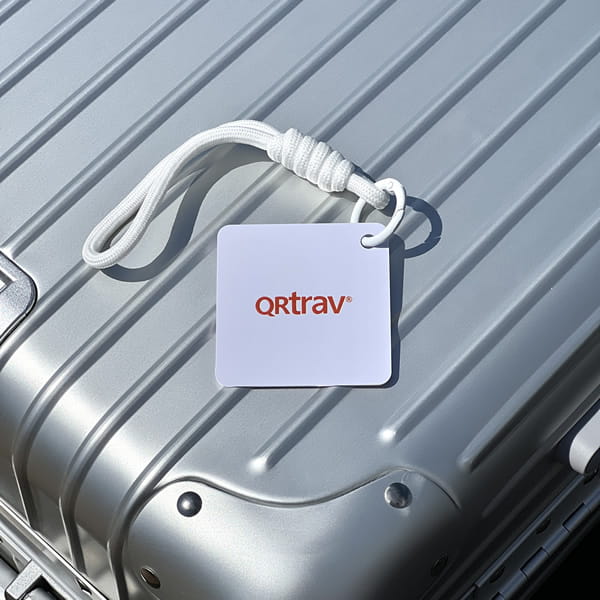 QRtrav QR Code Luggage Tag Suitcase White QRtrav QR Code Luggage Tag Suitcase White