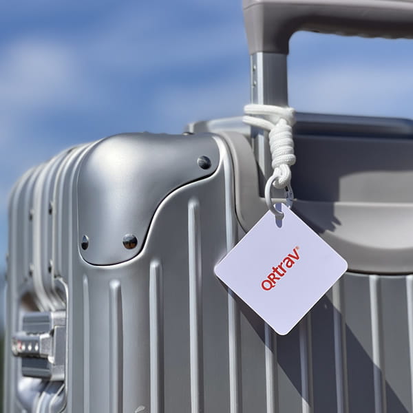 QRtrav QR Code Suitcase Tag - White QRtrav QR Code Suitcase Tag - White