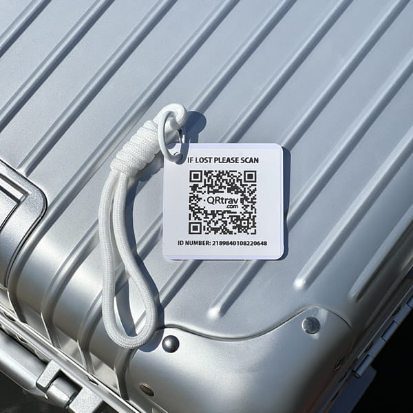 QRtrav QR Code Tag - White Front QRtrav QR Code Tag - White Front